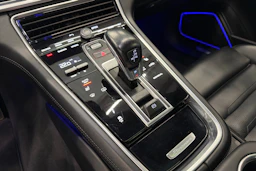 Musta Porsche Panamera 2017 kuva 18.