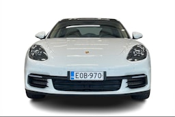 valkoinen Porsche Panamera 2017 kuva 4.