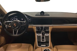 valkoinen Porsche Panamera 2017 kuva 7.