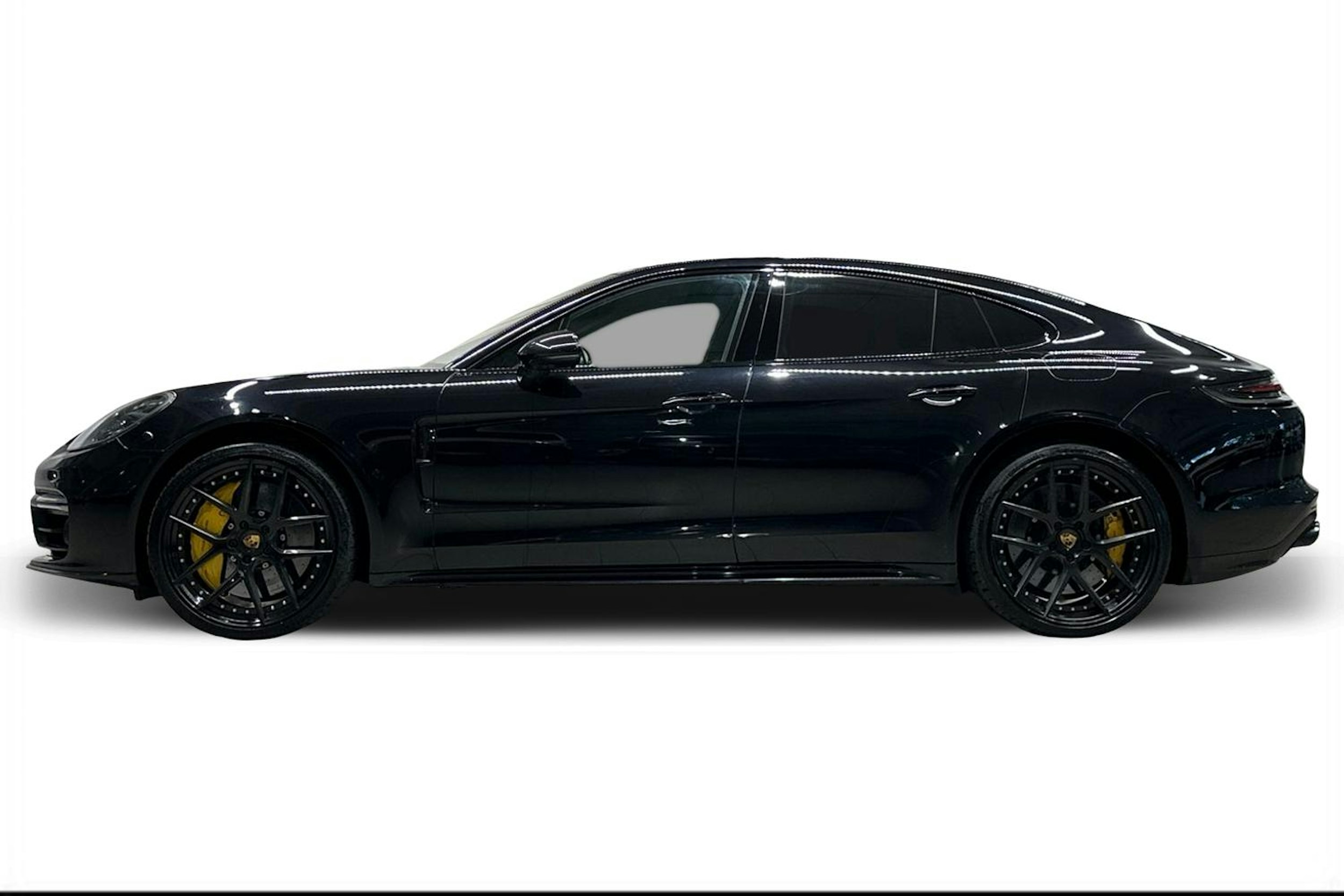 Musta Porsche Panamera 2017 kuva 5.