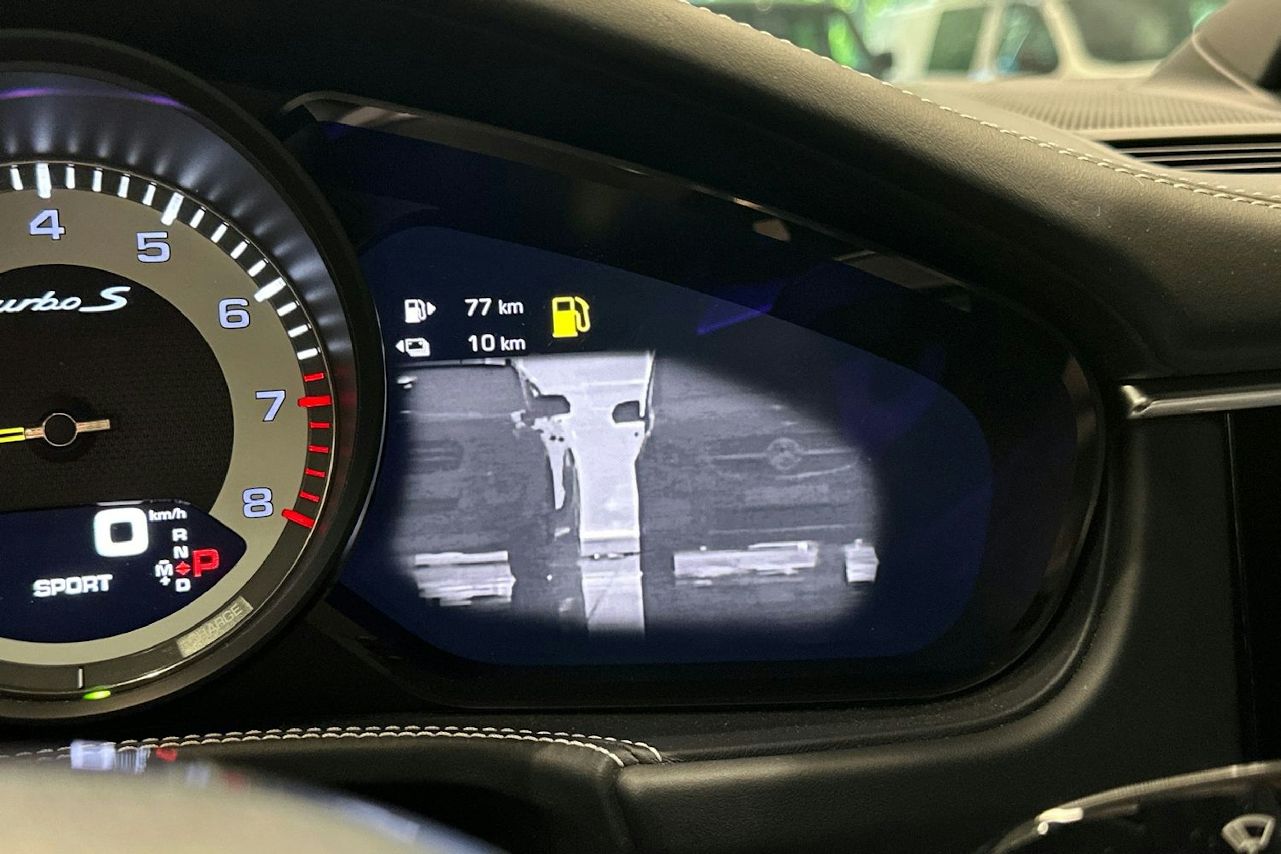 Musta Porsche Panamera 2017 kuva 22.