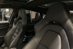 Musta Porsche Panamera 2017 kuva 30.