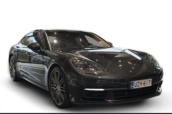 Porsche Panamera 4 E-Hybrid