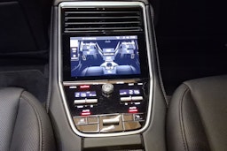 musta Porsche Panamera 2017 kuva 24.