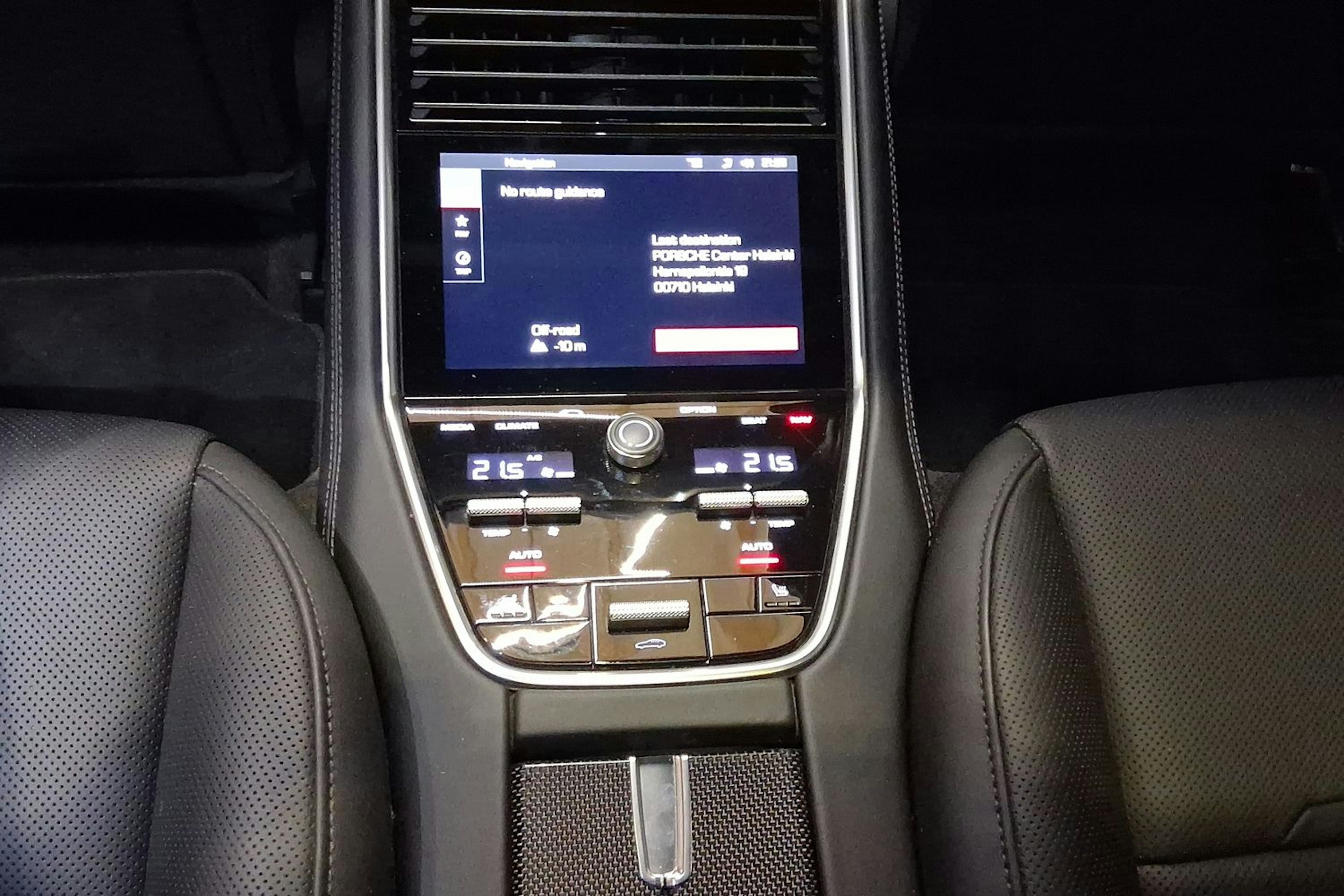 musta Porsche Panamera 2017 kuva 25.