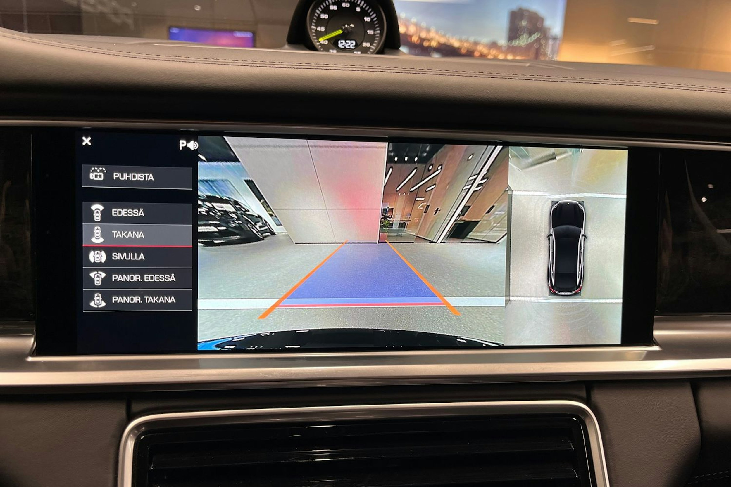 musta Porsche Panamera 2018 kuva 19.