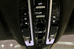 musta Porsche Panamera 2018 kuva 20.