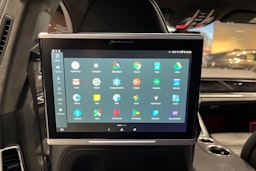 musta Porsche Panamera 2018 kuva 24.