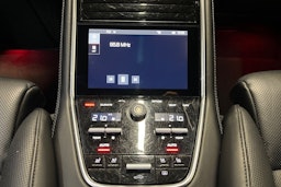 musta Porsche Panamera 2018 kuva 25.