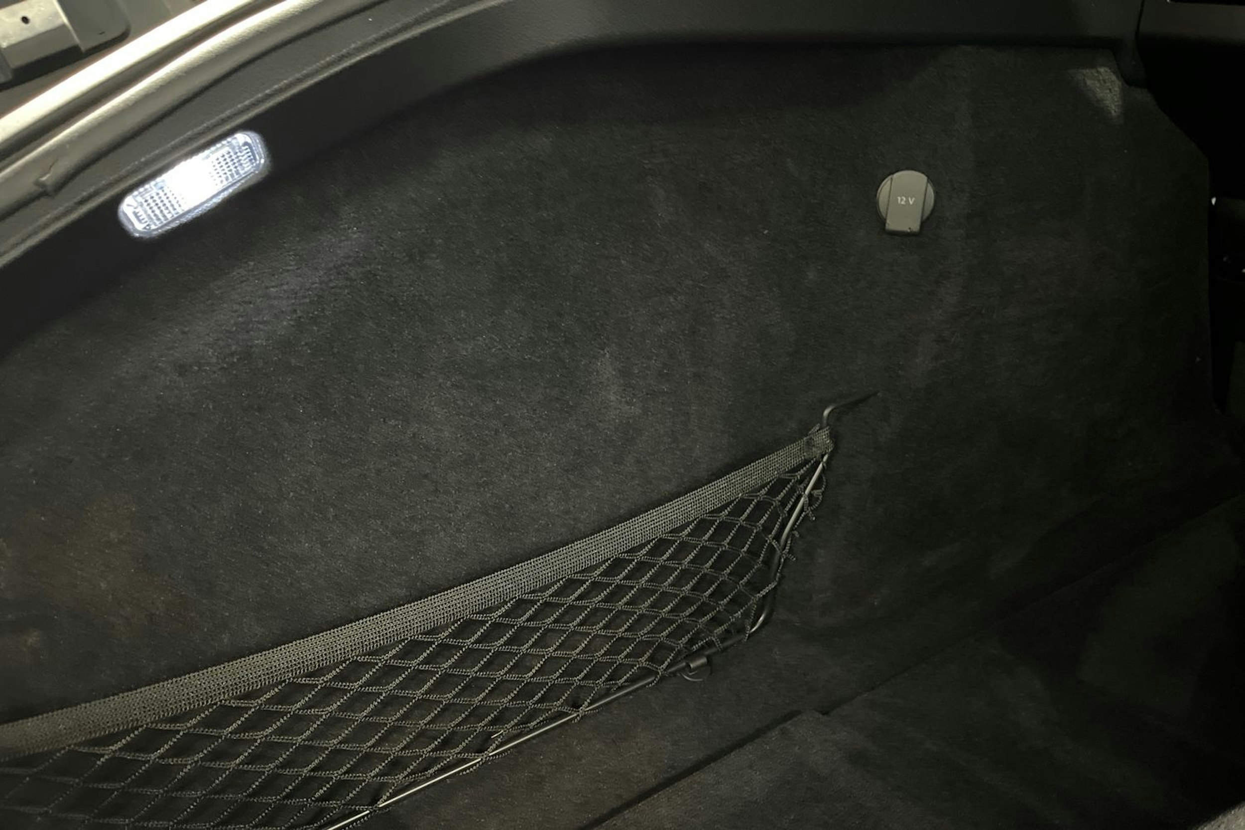 musta Porsche Panamera 2018 kuva 31.