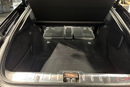 musta Porsche Panamera 2018 kuva 32.