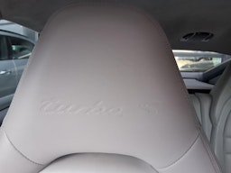 sininen Porsche Panamera 2018 kuva 5.