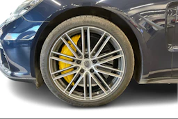 Sininen Porsche Panamera 2018 kuva 11.