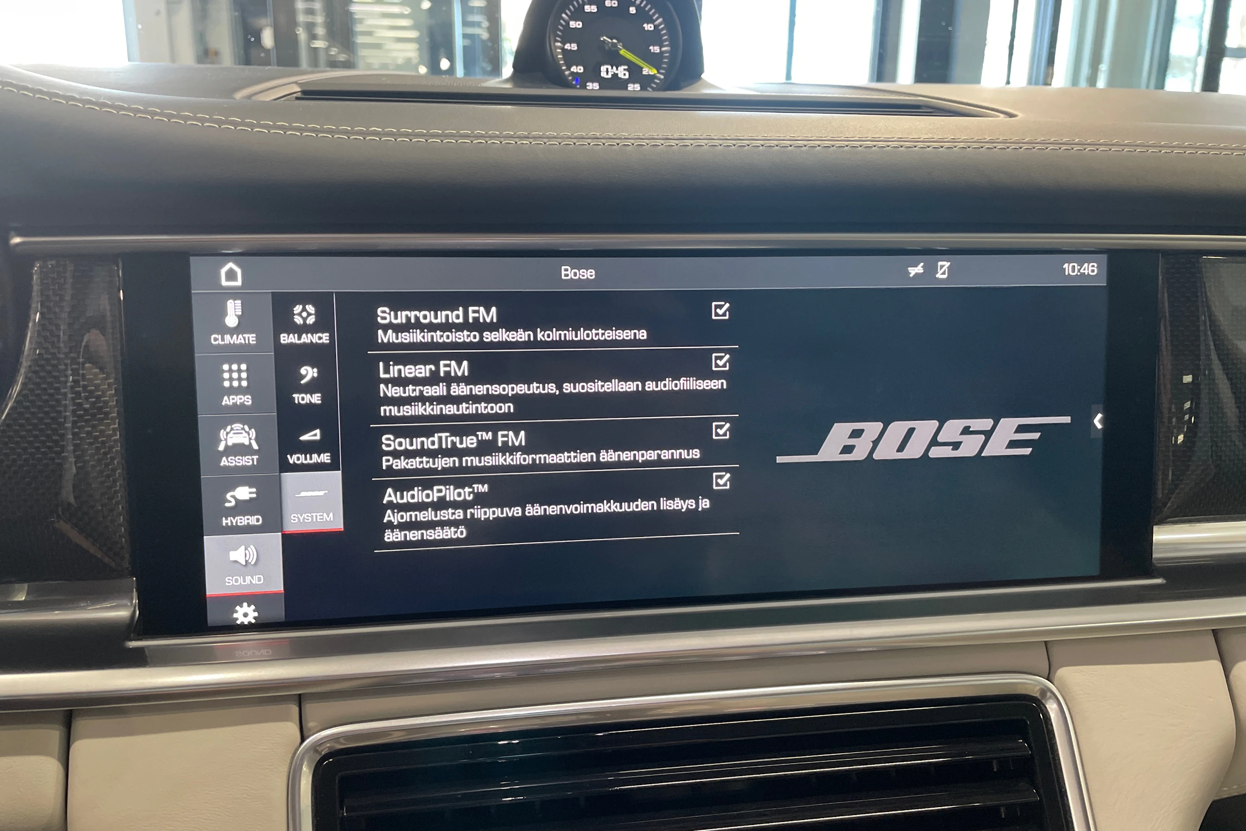 Sininen Porsche Panamera 2018 kuva 15.