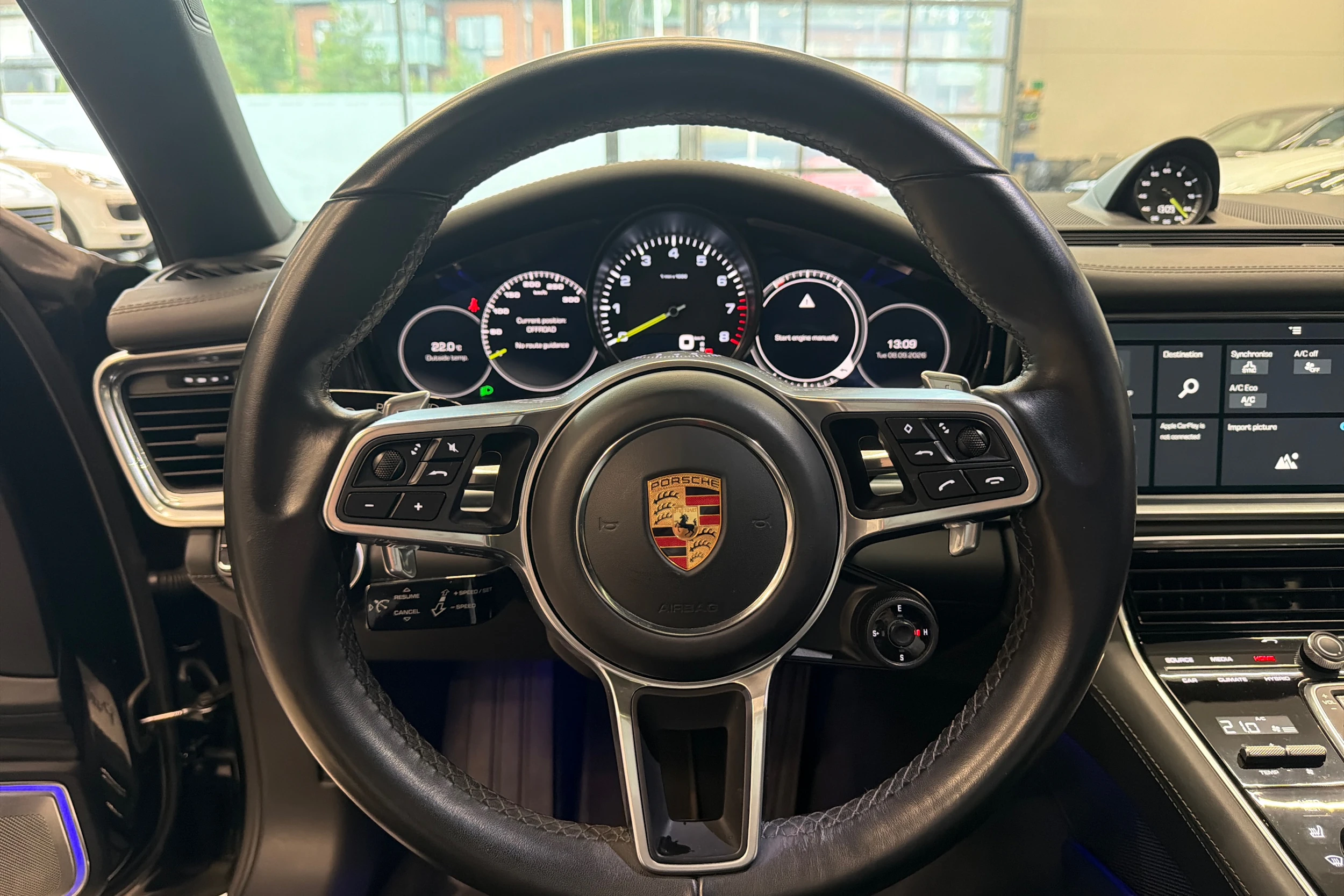 Musta Porsche Panamera 2018 kuva 18.