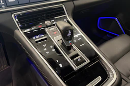 Musta Porsche Panamera 2018 kuva 21.