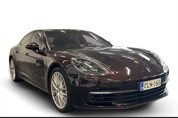 Porsche Panamera 4 E-Hybrid Advantage Package