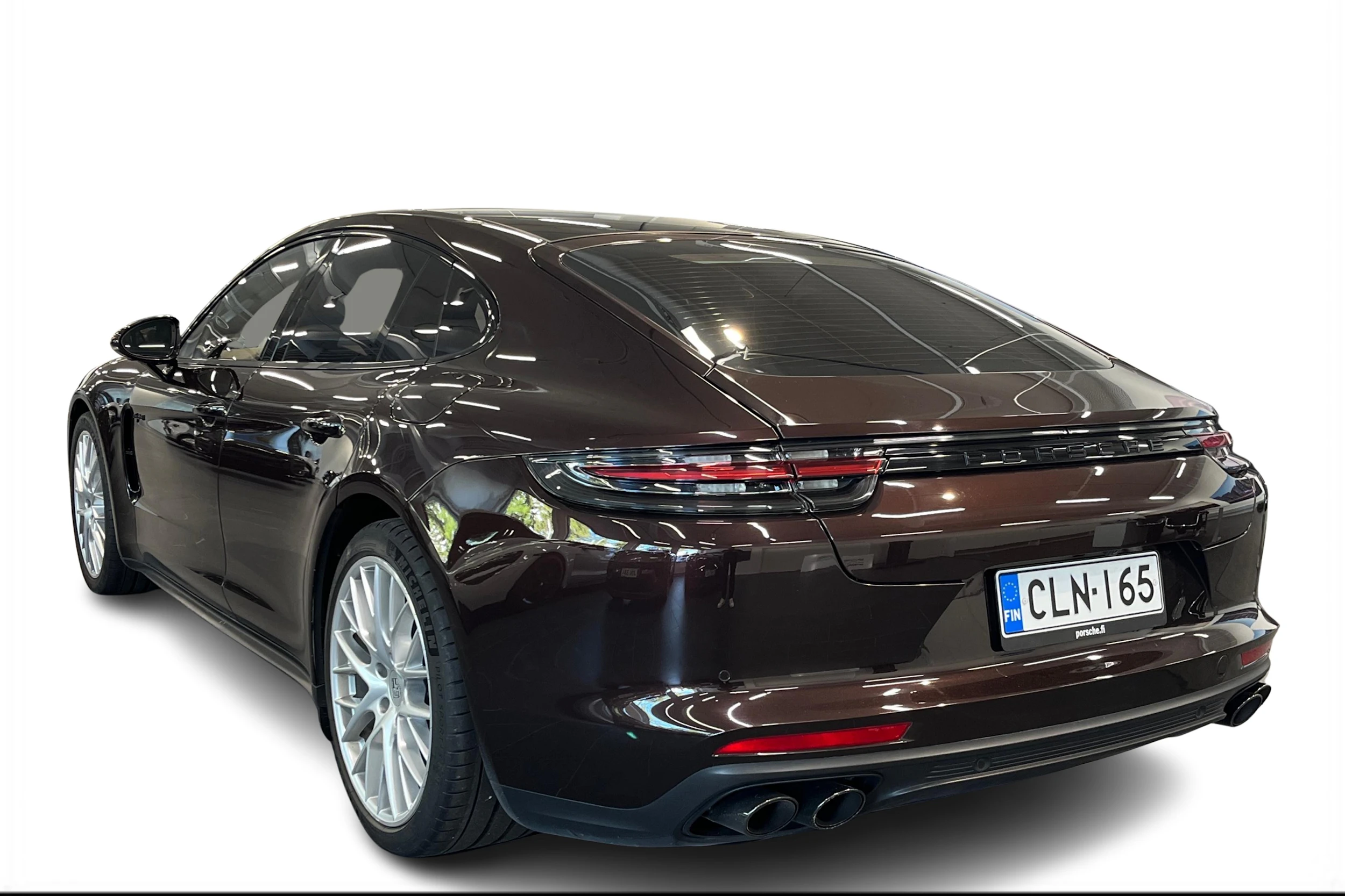 ruskea Porsche Panamera 2018 kuva 2.