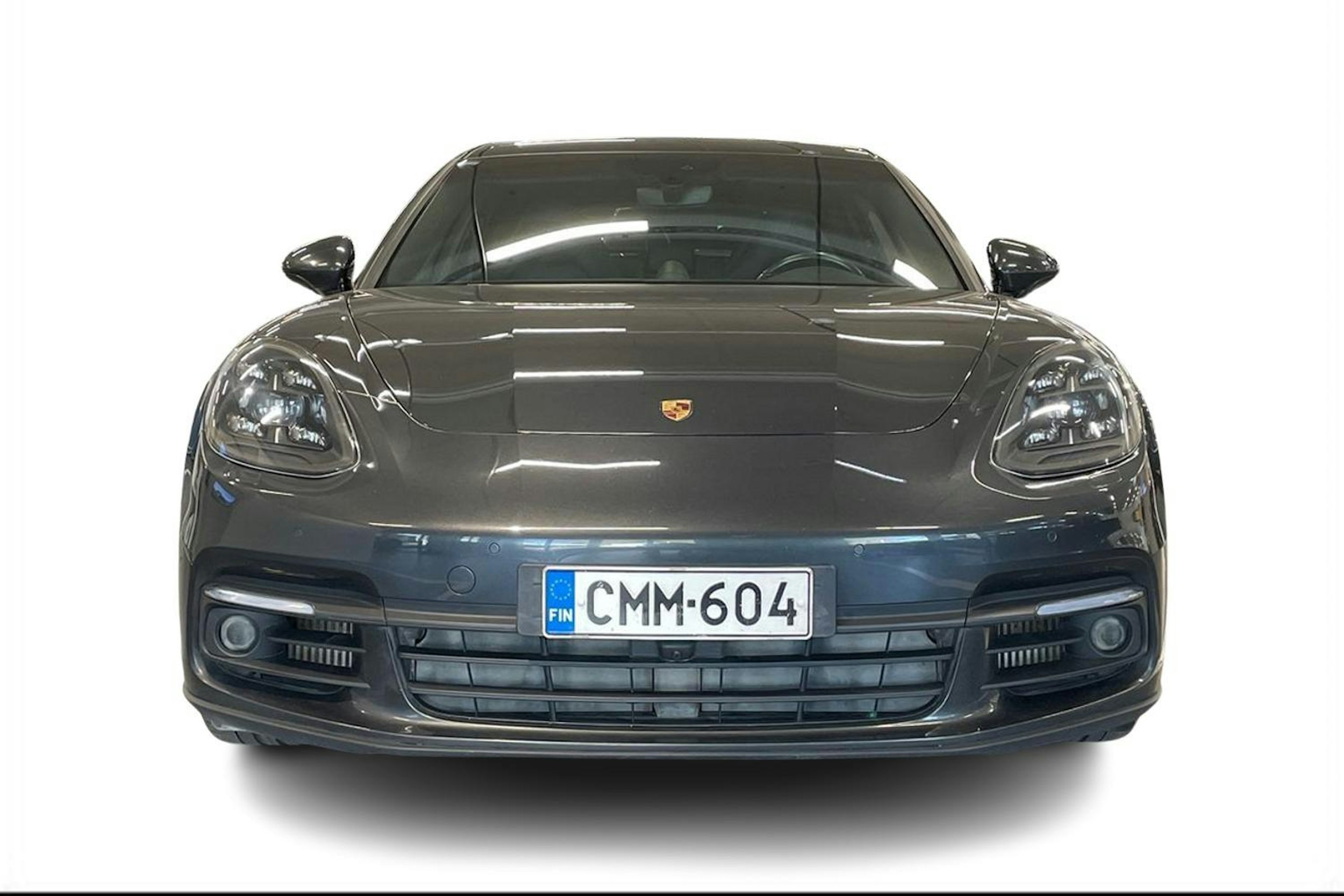 met. Harmaa Porsche Panamera 2018 kuva 4.