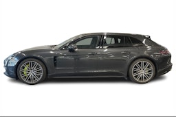 met. Harmaa Porsche Panamera 2018 kuva 5.