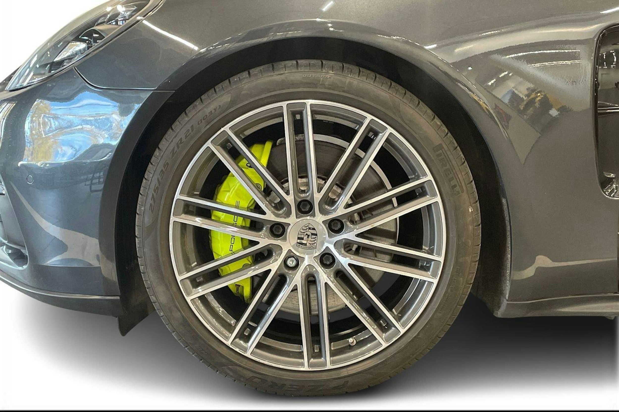 met. Harmaa Porsche Panamera 2018 kuva 9.