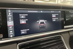 met. Harmaa Porsche Panamera 2018 kuva 16.
