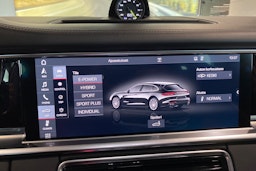 met. Harmaa Porsche Panamera 2018 kuva 25.