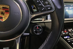 met. Harmaa Porsche Panamera 2018 kuva 28.