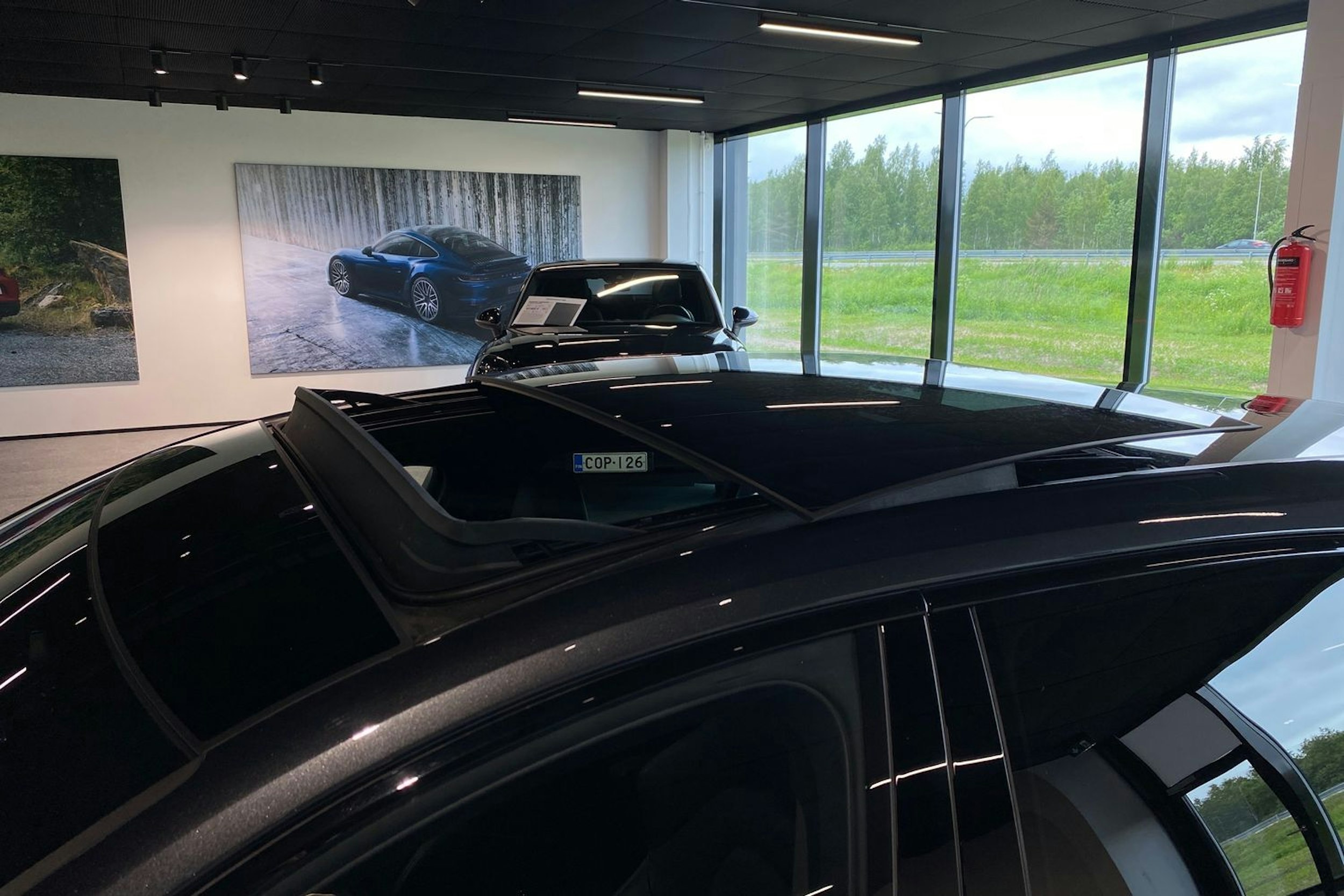 met. Harmaa Porsche Panamera 2018 kuva 29.