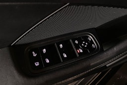 met. Harmaa Porsche Panamera 2018 kuva 33.