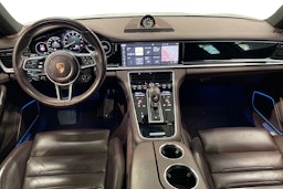 met. Valkoinen Porsche Panamera 2018 kuva 7.