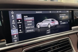 met. Valkoinen Porsche Panamera 2018 kuva 11.