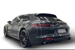 Harmaa Porsche Panamera 2018 kuva 2.