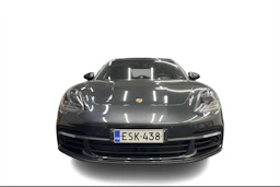 Harmaa Porsche Panamera 2018 kuva 5.