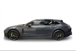 Harmaa Porsche Panamera 2018 kuva 6.