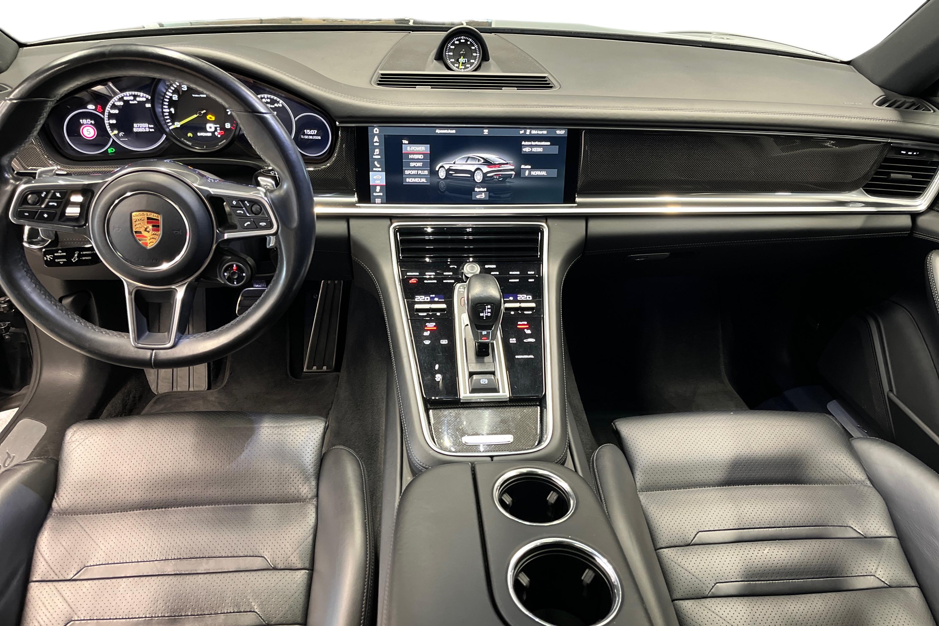 Porsche Panamera 4 E-Hybrid 2018, kuva 7/34
