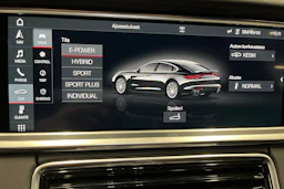 Harmaa Porsche Panamera 2018 kuva 22.