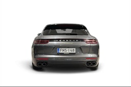 harmaa Porsche Panamera 2018 kuva 3.