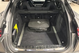 harmaa Porsche Panamera 2018 kuva 12.