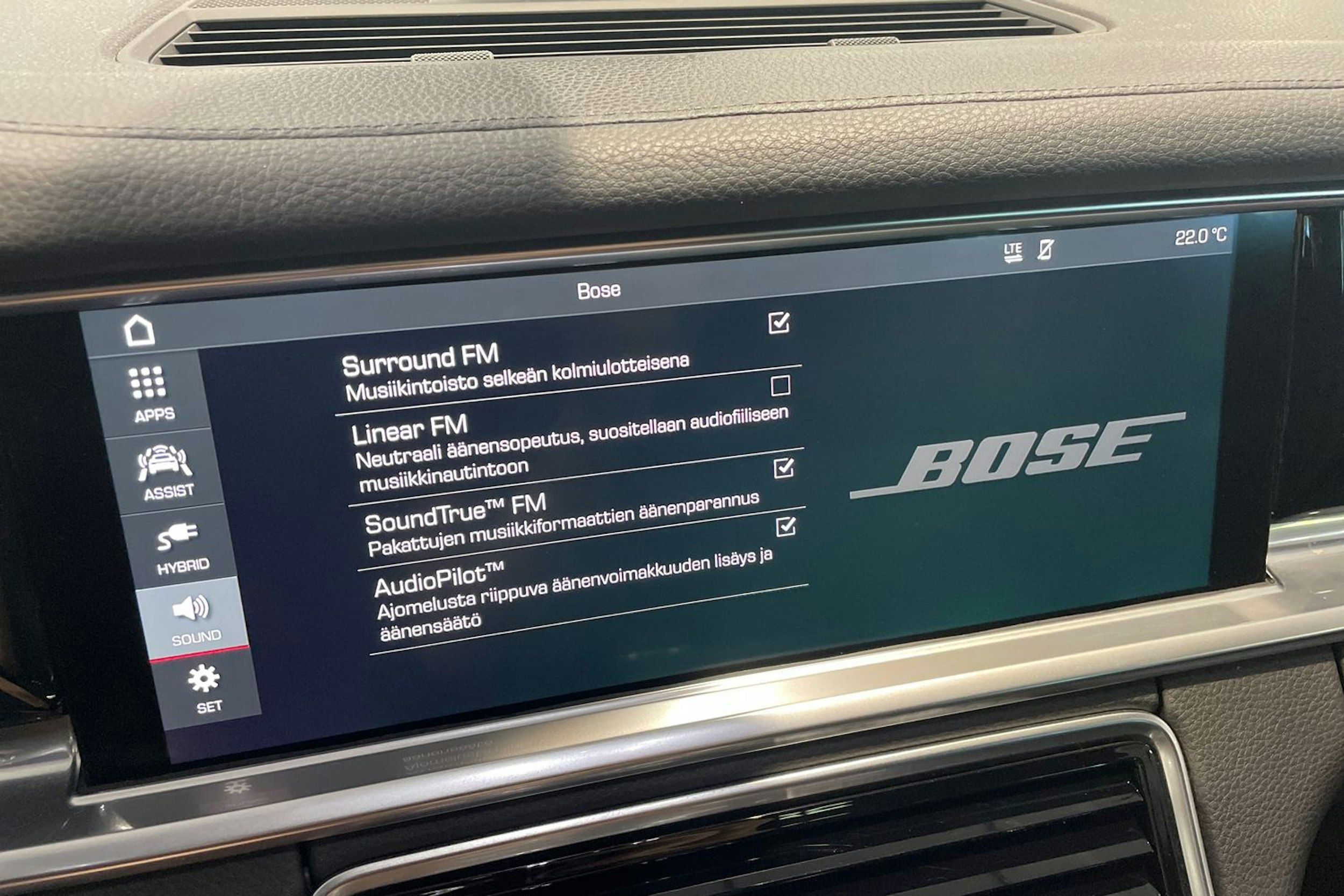 met. harmaa Porsche Panamera 2018 kuva 12.