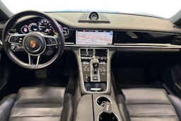 Sininen Porsche Panamera 2018 kuva 8.