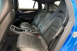 Sininen Porsche Panamera 2018 kuva 9.