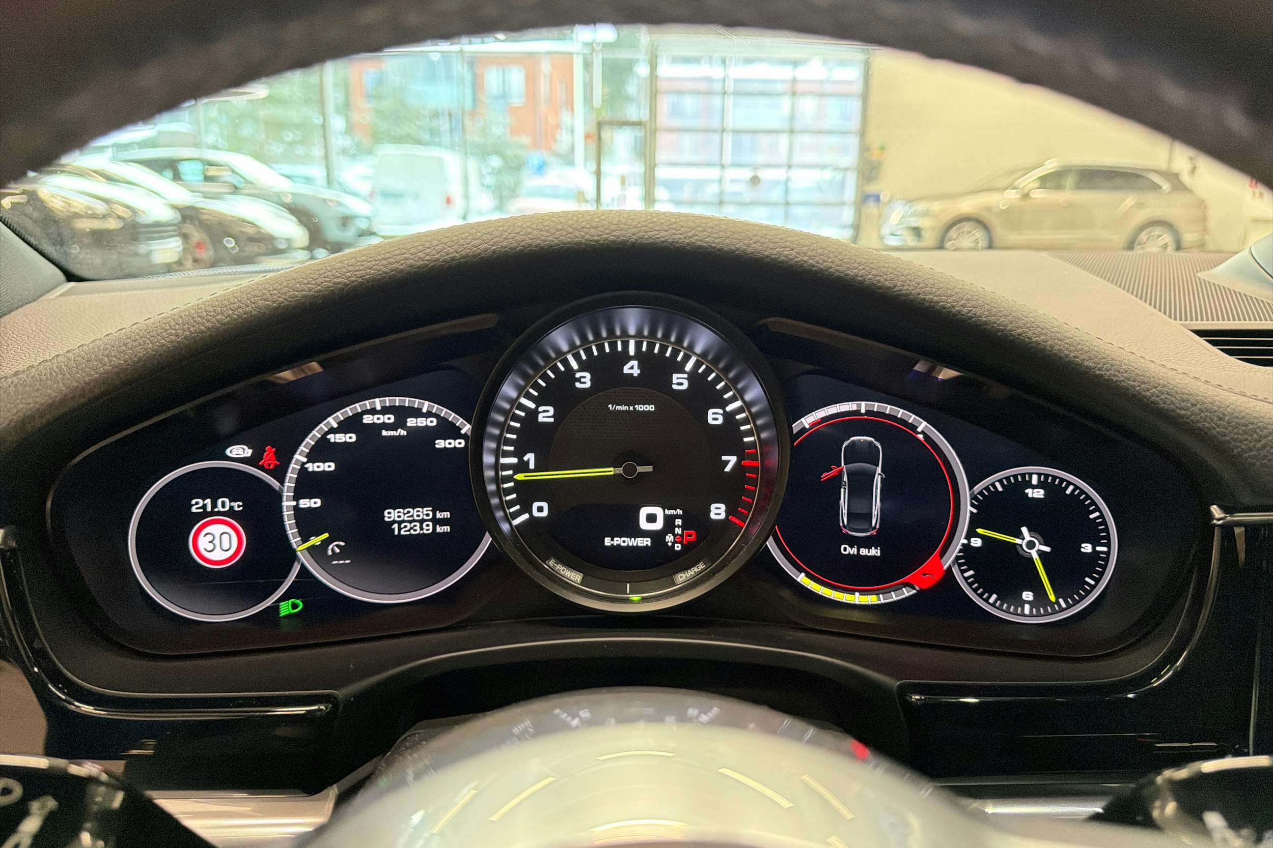 Sininen Porsche Panamera 2018 kuva 17.