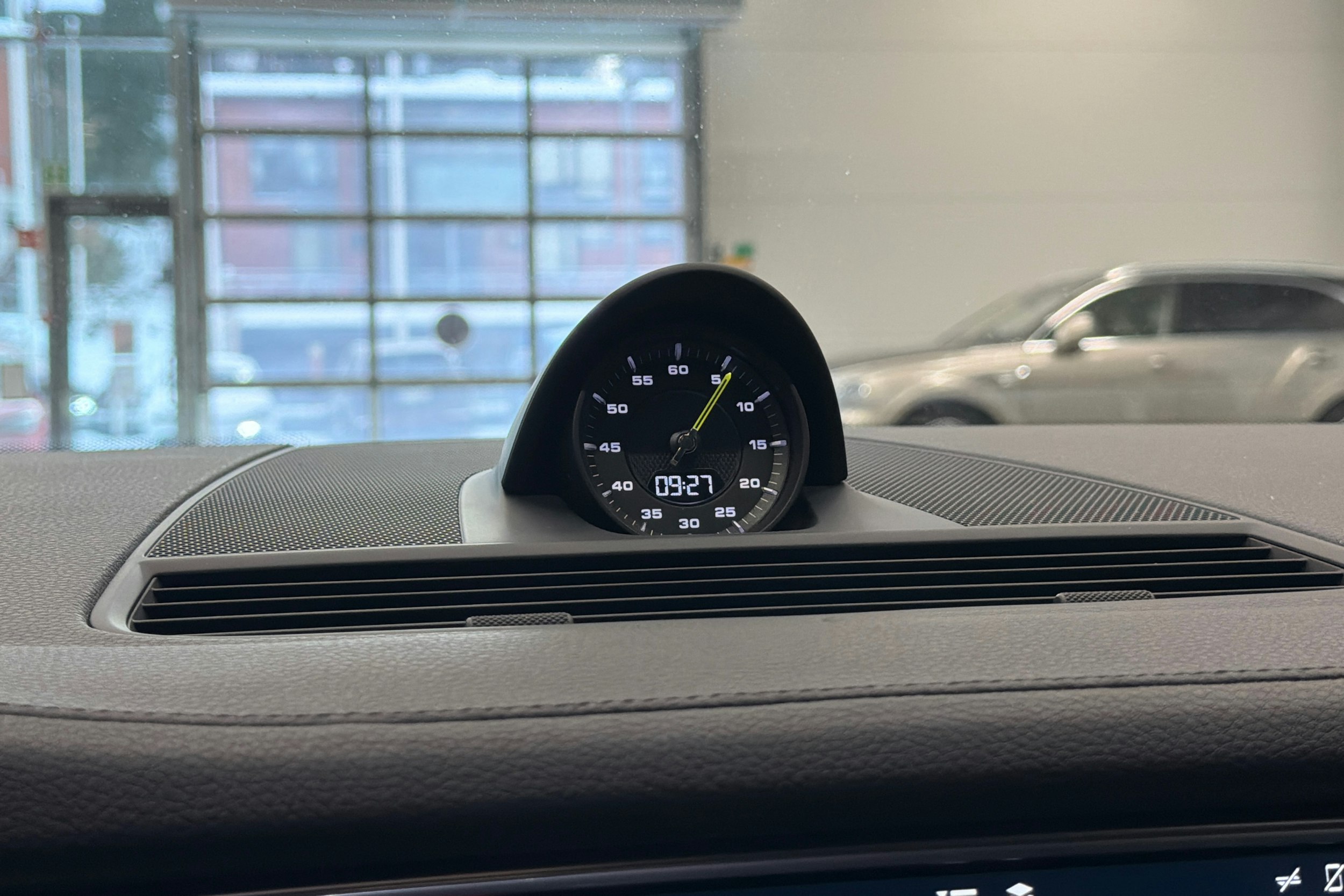 Sininen Porsche Panamera 2018 kuva 21.