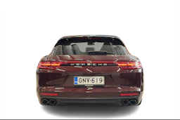 punainen Porsche Panamera 2018 kuva 3.