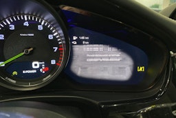 met. sininen Porsche Panamera 2018 kuva 19.