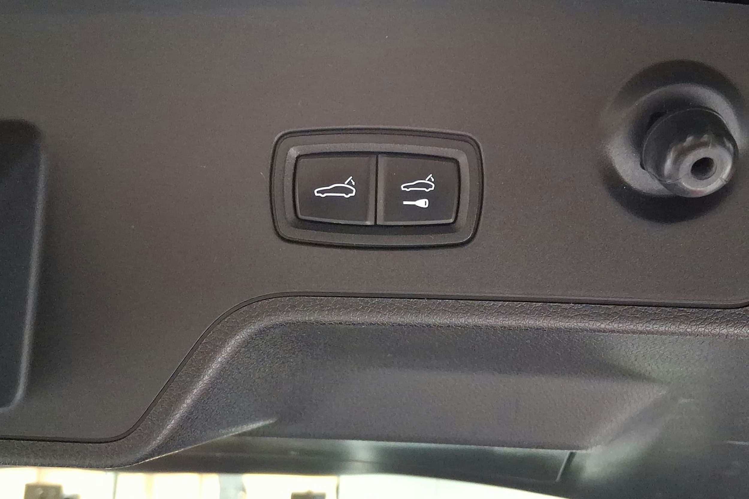 met. Harmaa Porsche Panamera 2018 kuva 21.