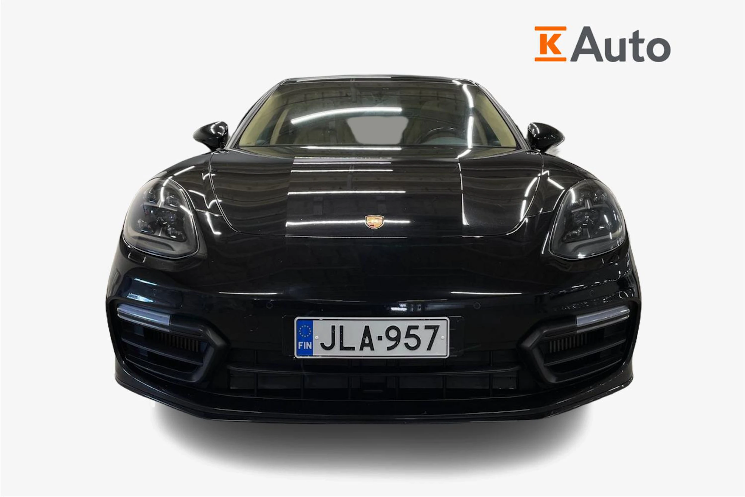 musta Porsche Panamera 2018 kuva 4.