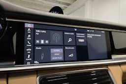 musta Porsche Panamera 2018 kuva 21.