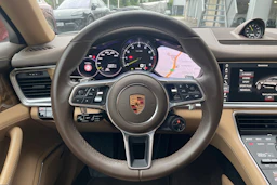 musta Porsche Panamera 2018 kuva 18.